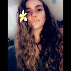 Meet your Posher, Whitney